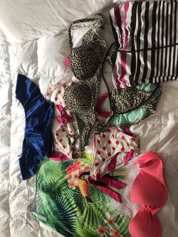 Los of bikinis size small. Everything you see in the pic for $15.g