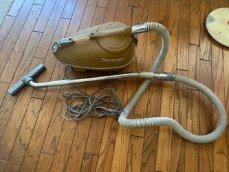 Vintage Teardrop Vacuum, Good Suction (Glendora)