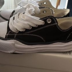 maison miharas size 8