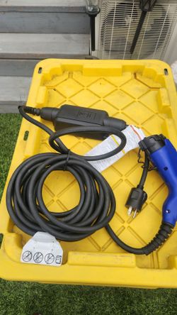 New. Charging cable