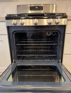 GE Freestanding Gas Range 30 inch, 5 cu.