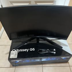 Samsung Odyssey G5 – 27” Curved Gaming Monitor (144Hz, 1ms) Excellent condition, zero issues.