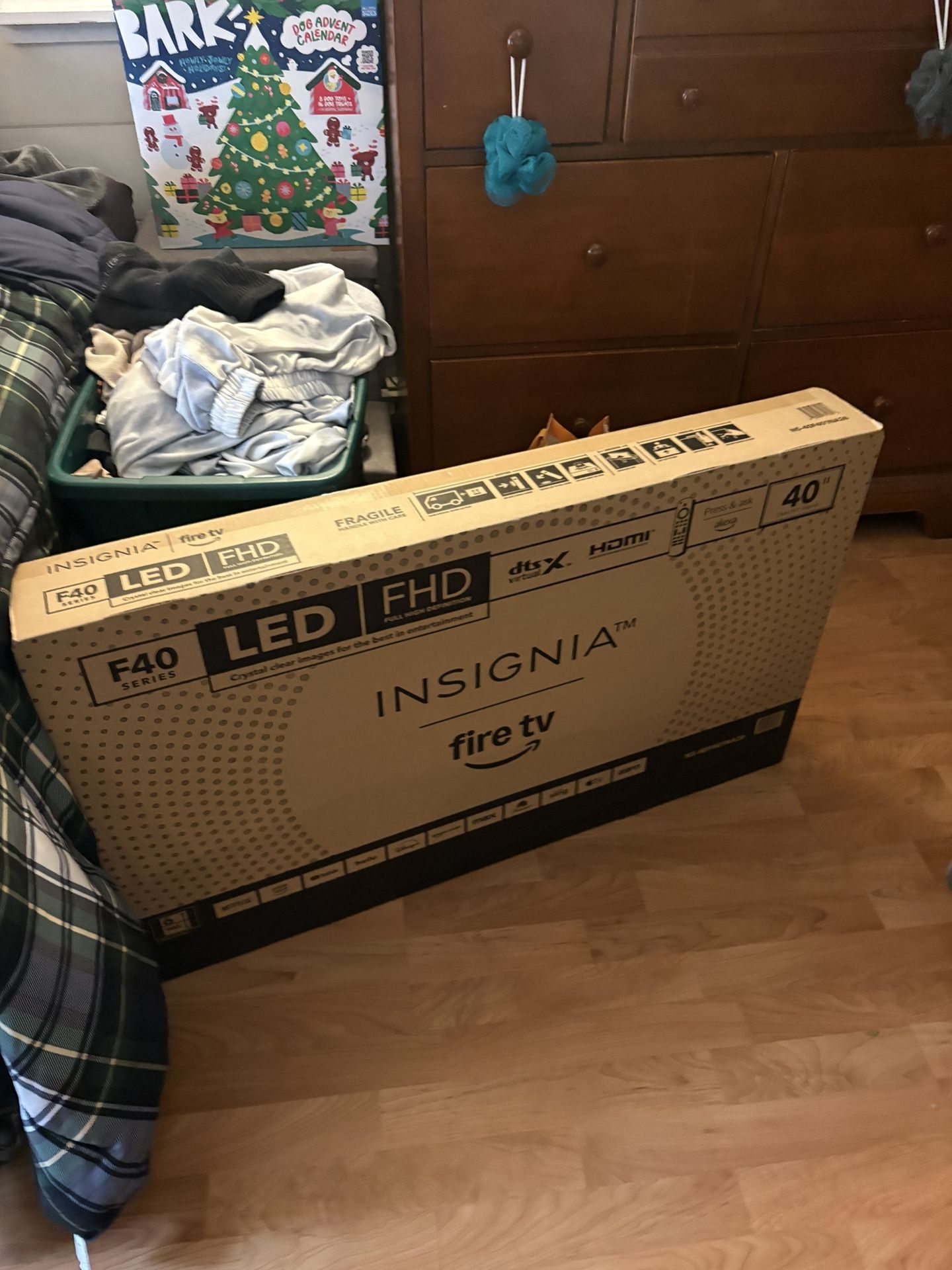 Brand New Still In Box Insignia 40 Inch Smart Fire TV (F40 Series) 