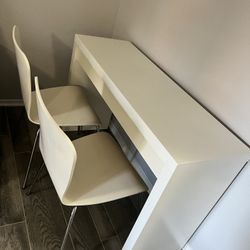 Desk table with large drawer