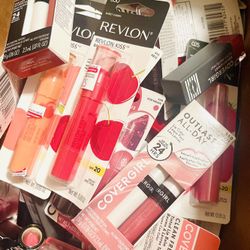 Wholesale Cosmetic Lot (200 Pieces)