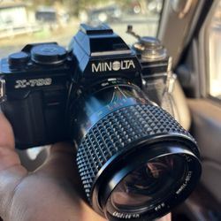 Minolta X700
