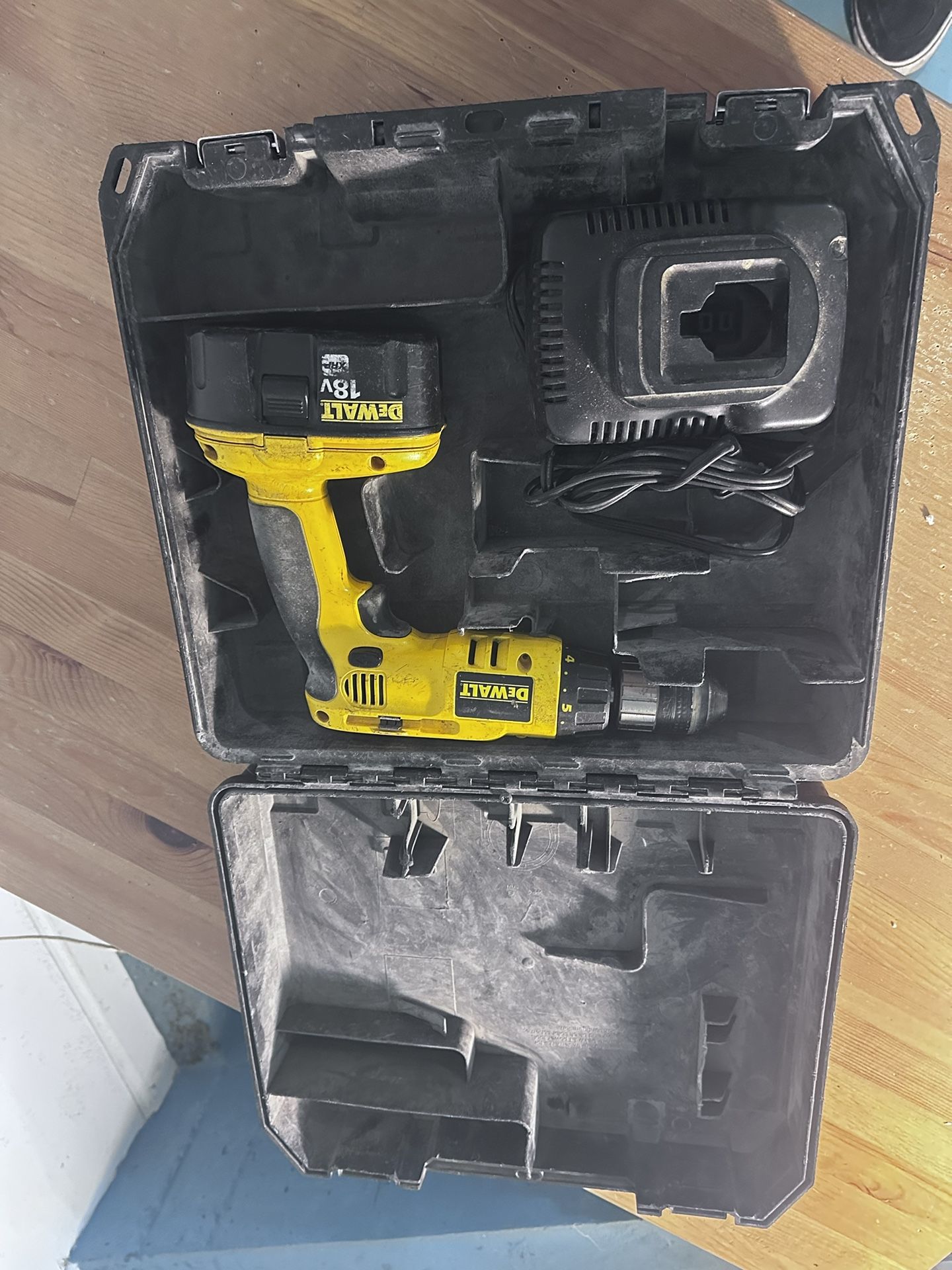Dewalt Drill With Charger In Case
