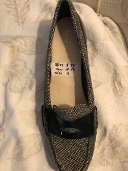 Cole Haan women’s size 11