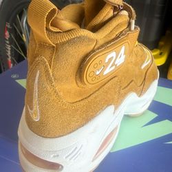 Nike air max Griffey’s size 6.5 Y