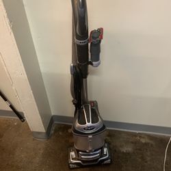 Shark Vacuum Cleaner With Attachment