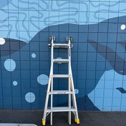 🪜 Gorilla Multi-Position Ladder – Like New (300 lb Rated)