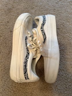 White Vans W/snake Print Size 7