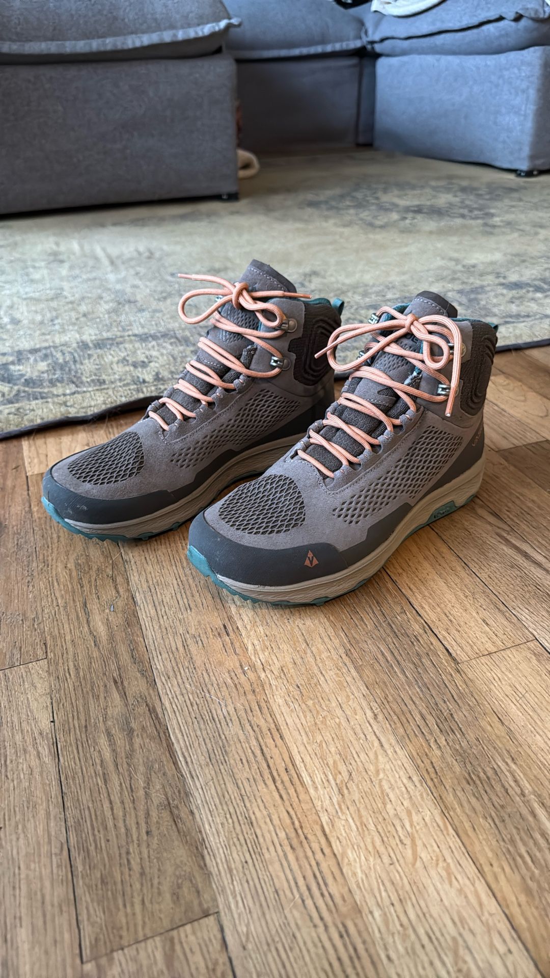 Vasque Women’s Hiking boots Size 8.5