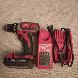 MILWAUKEE  M18   ..2 SPEED DRILL SET