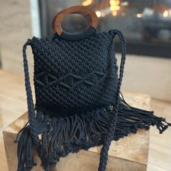 Danielle Nicole Black Macrame Handbag Wood Handles/Crossbody/Shoulder Boho Fringe Bag