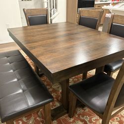 Dinning Table 