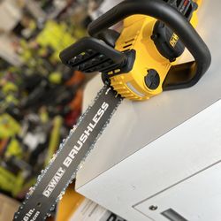 DEWALT 60V MAX 16in. Brushless Battery Powered Chainsaw, Tool Only