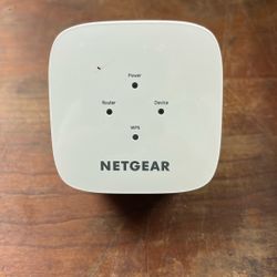 Netgear Ac 750 Wi-Fi Range Extender model EX3110 like new