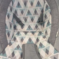 Ingenuity baby bouncer 