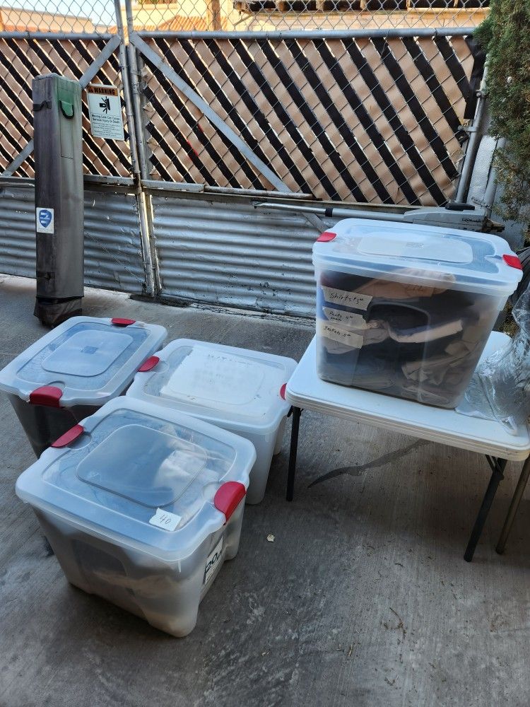 Men's clothing sizes Large and extra large