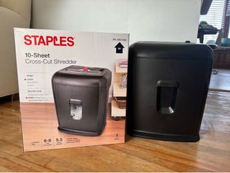 Staples Paper Shredder