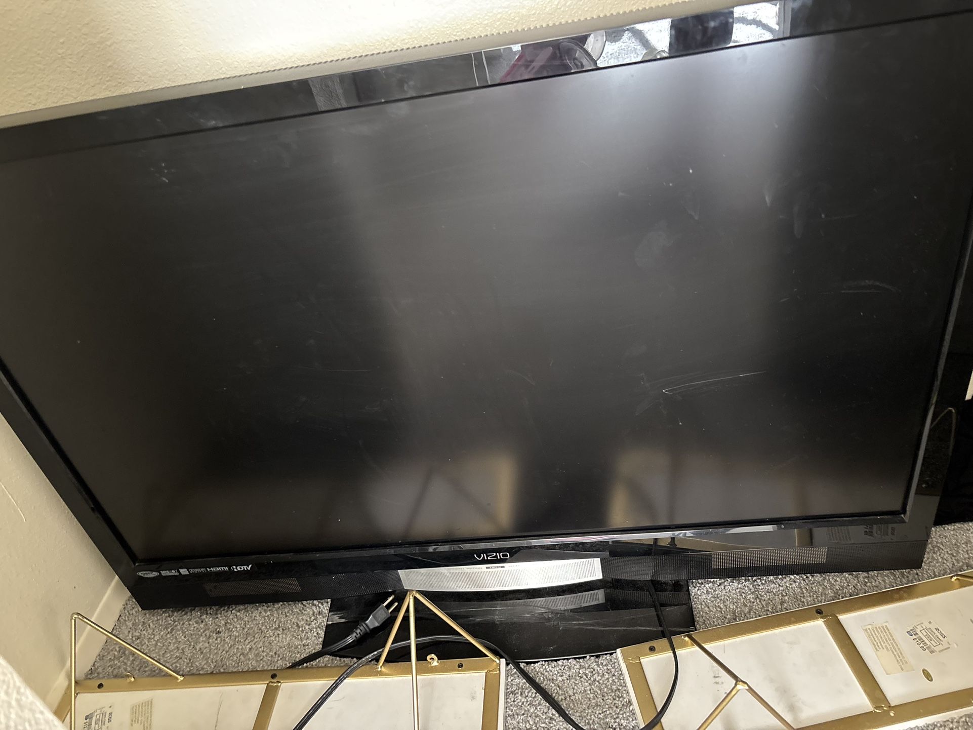 Vizio TV 42in