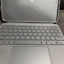 Logitech combo touch keyboard 10.9”