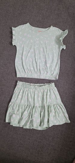 Girl 2 piece outfit