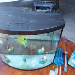 FISH TANKS WITH 6 NEW FILTERS