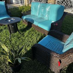 brand new patio furniture set