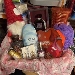 Valentine’s Gift Basket 