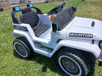Electric car 12v and bluetooth  and remote control