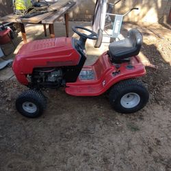 Briggs & Stratton Lawn Mower Tractor Needs Work