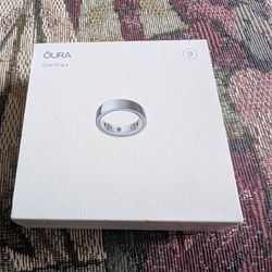Oura ring 4 Silver Size 9 (New) (Sealed In Box)