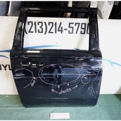 w/dents 2021 - 22 - 2023 CHEVROLET SUBURBAN GMC YUKON XL REAR RIGHT DOOR OEM AY29721