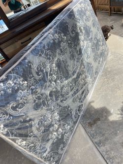 Twin size bed
