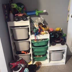 Storage for toys