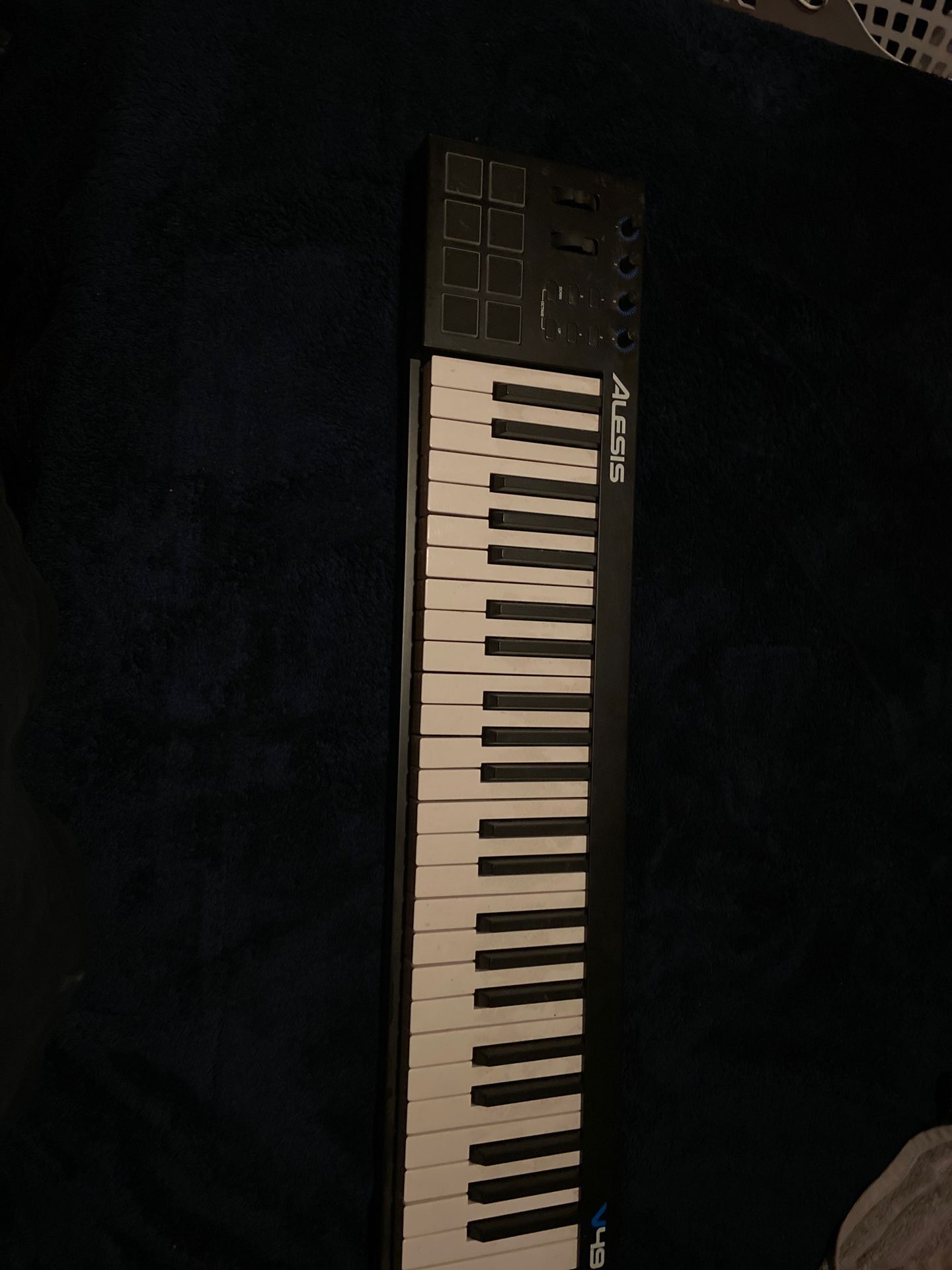 Alesis keyboard