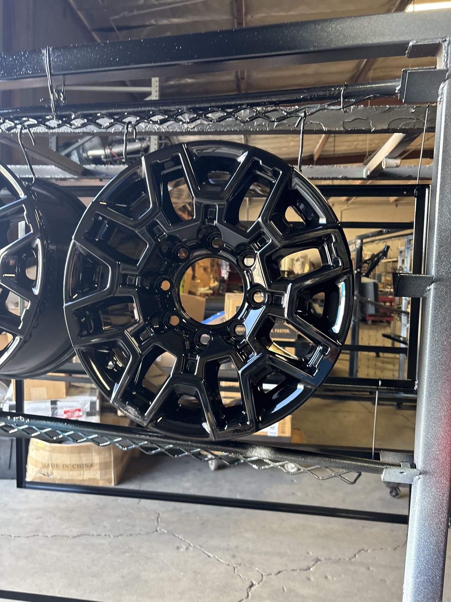 2025 Chevy At4 Blacked Out Rim Lugs And Caps