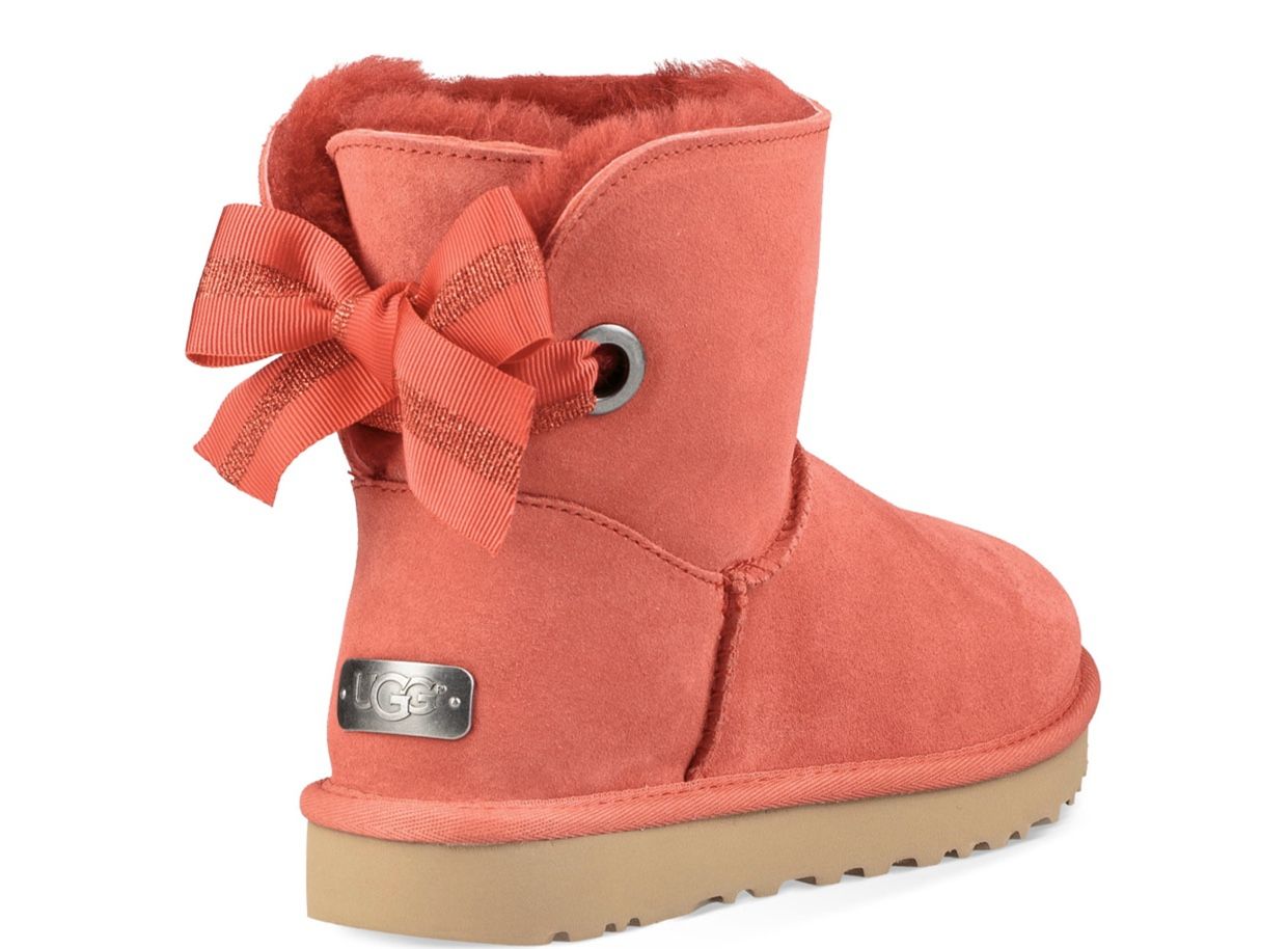 Ugg with Customizable Bailey Bow (Red)