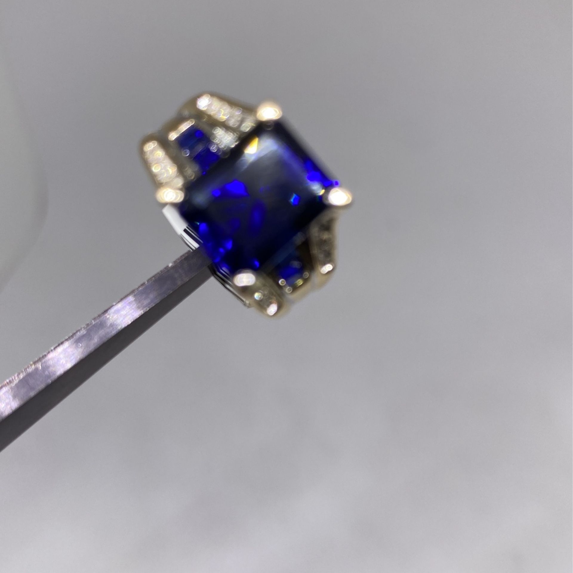 10k Gold Syn Sapphire Ring