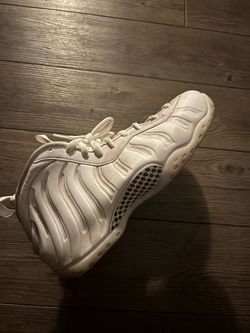 Nike Air Foamposite One White size 9.5