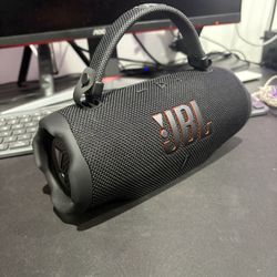 JBL Charge 6