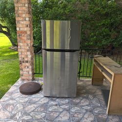 Refrigerator