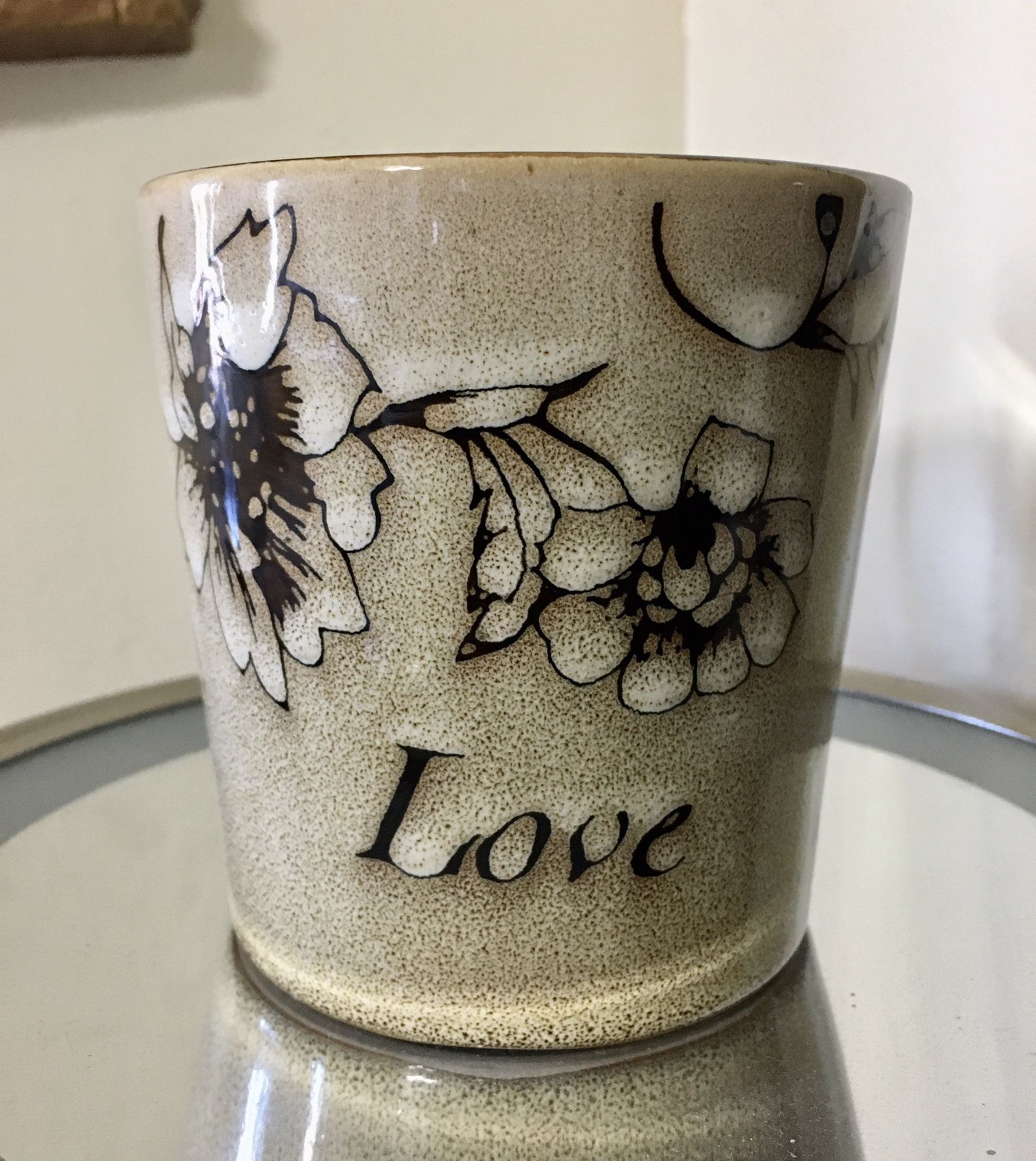 NEW -  Pfaltzgraff Inspirational Floral Love Ceramic 16 oz Mug - Microwave & Dishwasher Safe - A great gift!