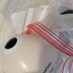 Momfann  Electric Handsfree Breastpump