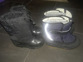 snow boots size 9 toddler