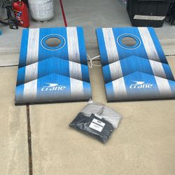 Cornhole set