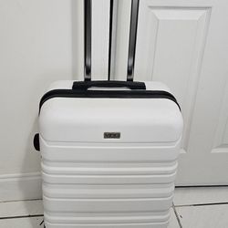 Suitcase 24-Inch Medium Checked. VIRO Travel Rap Collection. Pre-owned 