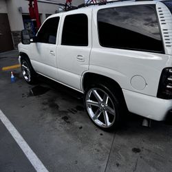 2005 GMC Yukon 
